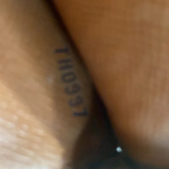 Authentic Louis Vuitton Monogram Sarah Long Wallet - Picture 12 of 12